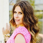 Profile Picture of Joanne Falvai (@simisterj) on Instagram