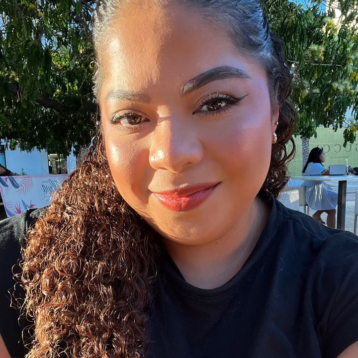 Profile Picture of Luz Avendano (@missavendano) on Tiktok