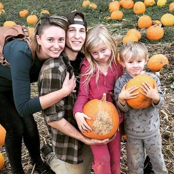 Profile Picture of Garrett Handwork (@gmh247) on Poshmark