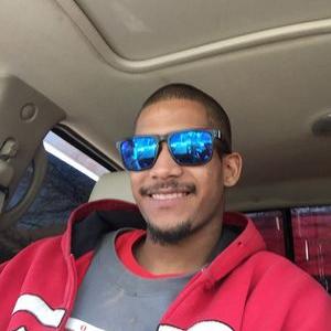 Profile Picture of Lorenzo Edwards (@3e36d7962e6f403) on Twitter