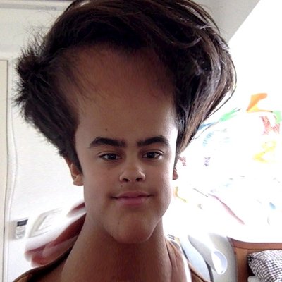 Profile Picture of Julian Armstrong (@jcrazy4life) on Twitter