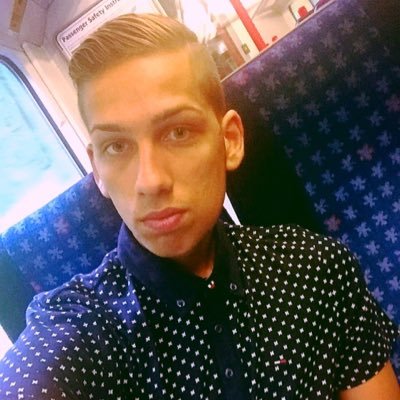 Profile Picture of Mark Gal (@markgal97) on Twitter