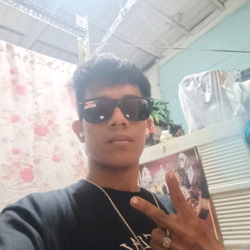 Profile Picture of dominickbalderama (@dominickbalderama) on Tiktok