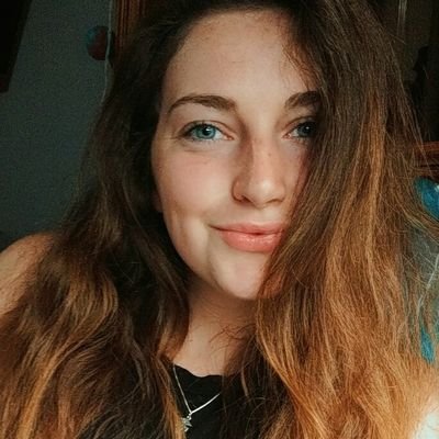 Profile Picture of Hannah Kate 🐧 (@HannahKate_18) on Twitter