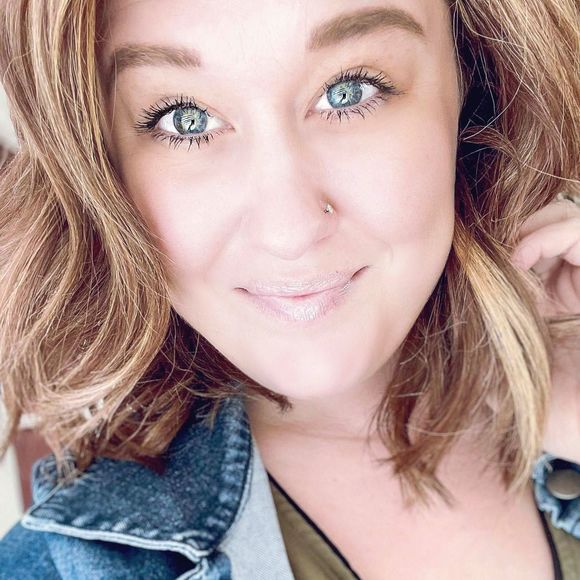 Profile Picture of Monica sue Collister (@maidenofthesun) on Poshmark