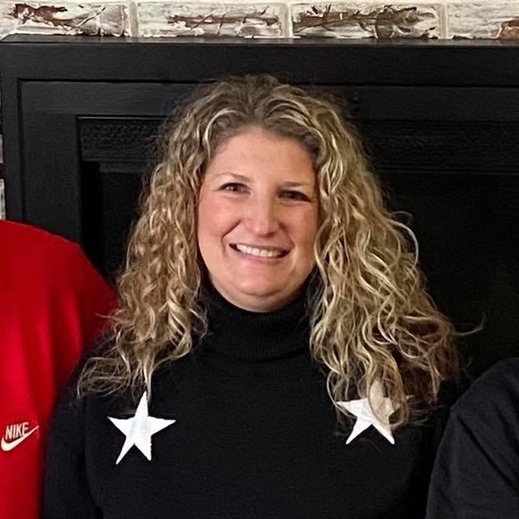 Profile Picture of Erin Wilsey binkley (@ewilsey) on Poshmark