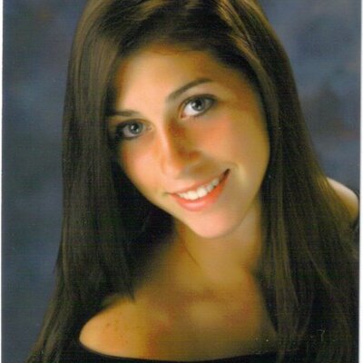 Profile Picture of Jacqueline Mercer (@jackiemarie18) on Twitter