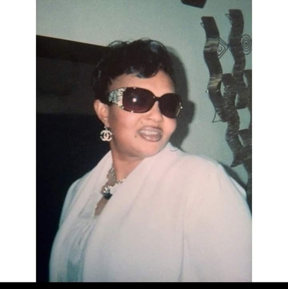 Profile Picture of Yvonne Flemmings (@yflemmings9) on Poshmark