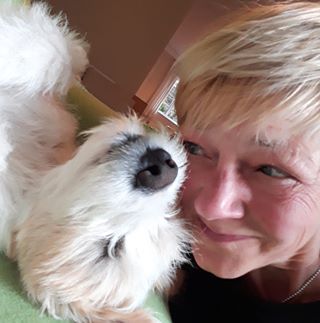 Profile Picture of Julia Hopkinson (@julia.hopkinson.9) on Facebook
