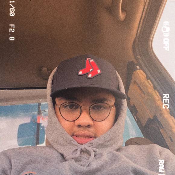 Peter Maldonado - Poshmark Profile Picture of Peter Maldonado (@peter_maldonado) on Poshmark