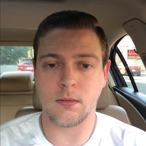Profile Picture of Ernest Taylor (@t4ylor20) on Poshmark