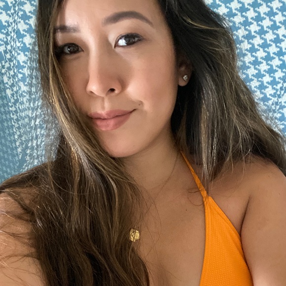 Profile Picture of Tiffany Bach (@atarisgrl88) on Poshmark