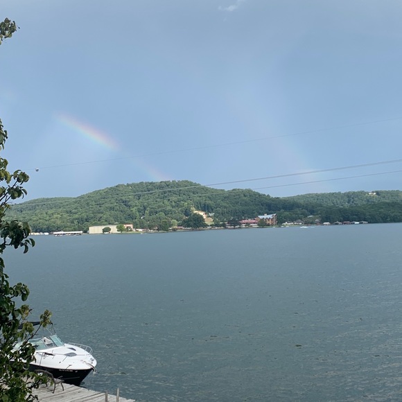 Profile Picture of Cindy Gann (@cindy_gann) on Poshmark