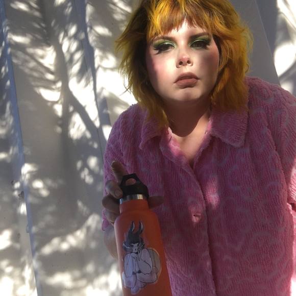 Profile Picture of Amber Cantrell (@herhaulz) on Poshmark