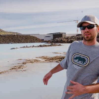 Profile Picture of Sean Voss (@ih8yourservice) on Twitter