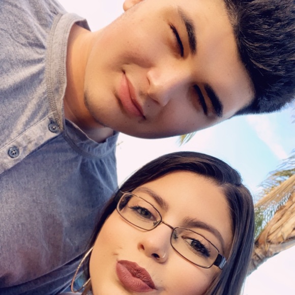 Profile Picture of Jacob Alvarez (@jakeavelli) on Poshmark