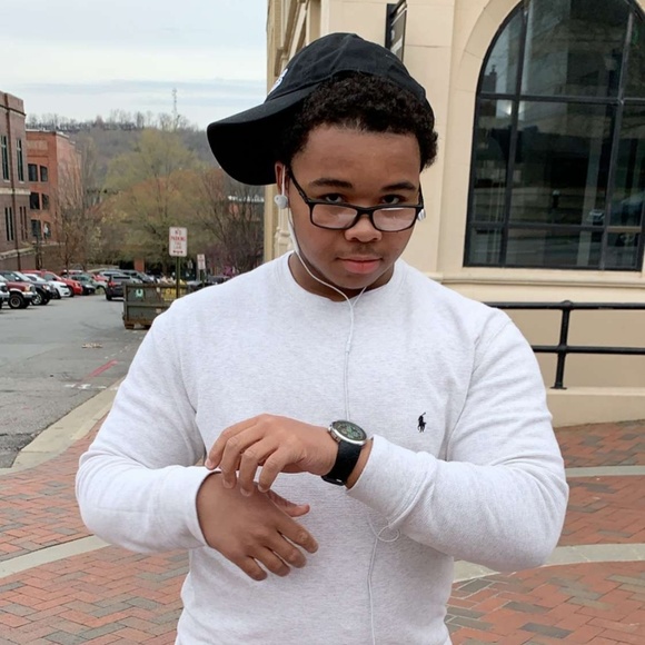 Profile Picture of Jonathan Brooks (@jonsaucedup) on Poshmark