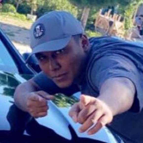 Profile Picture of Curtis Hayes (@curtis_hayes) on Poshmark