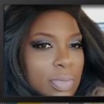 Profile Picture of myrna walker (@_the_songbird) on Instagram