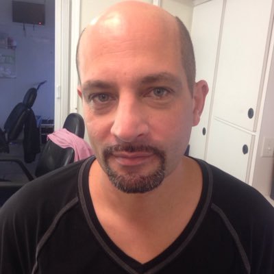 Profile Picture of Patrick M Buckley (@PMBBuckley) on Twitter