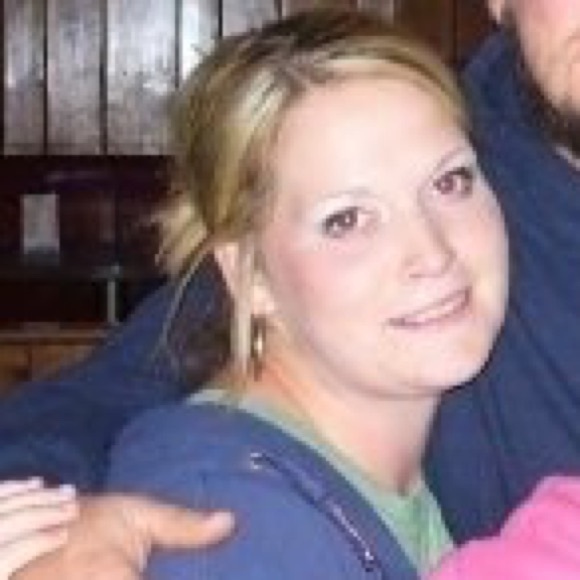 Profile Picture of Bobby Holt (@bobby_holt) on Poshmark