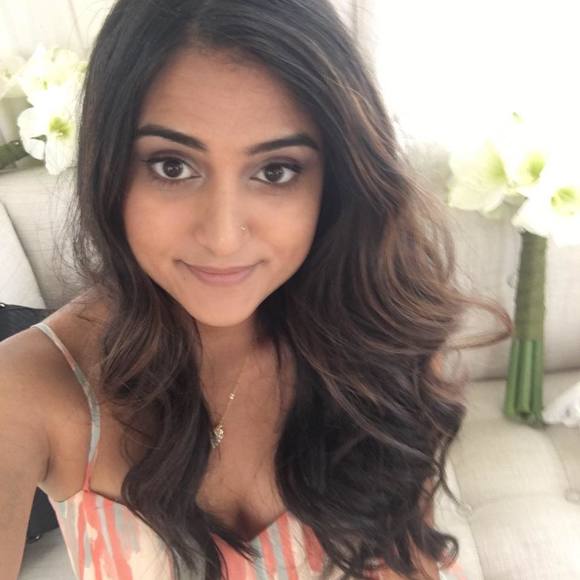 Profile Picture of Anuja Deshmukh (@tua07202) on Poshmark