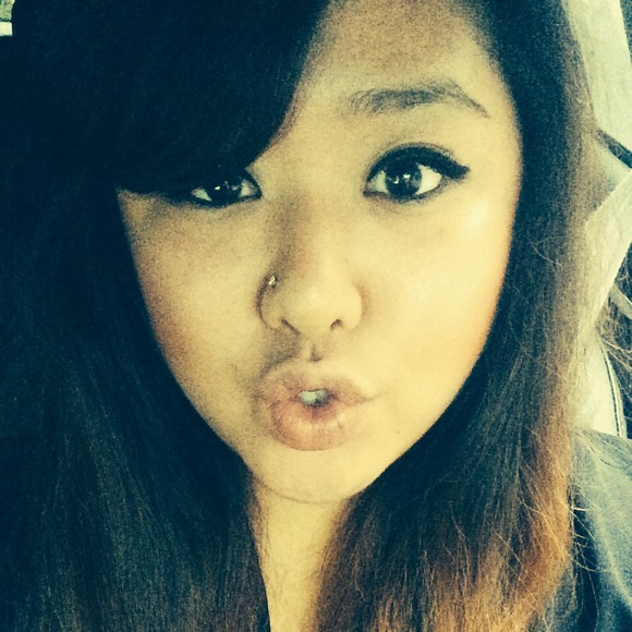 Crystal Anguay - Poshmark Profile Picture of Crystal Anguay (@careed) on Poshmark