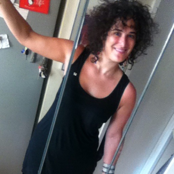 Profile Picture of Debra Freeman (@dfree23) on Poshmark