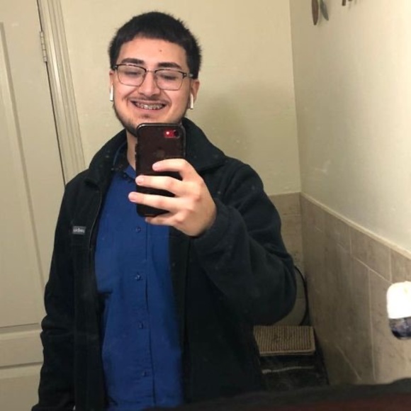 Profile Picture of Mark Rabelo (@markrabelo) on Poshmark