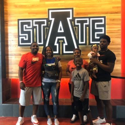 Profile Picture of Curtis Harris (@saharasports247) on Twitter