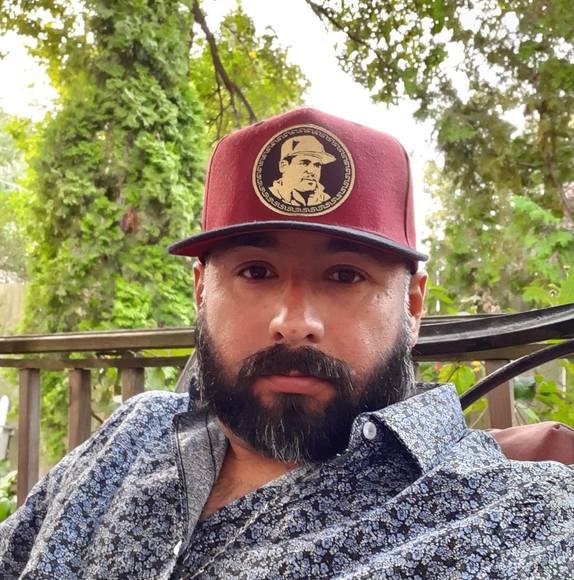Profile Picture of Javier Lara (@javier1284) on Poshmark