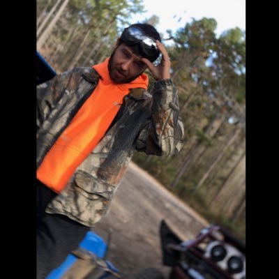 Profile Picture of Gabriel Santos III (@Gabegilley12) on Twitter