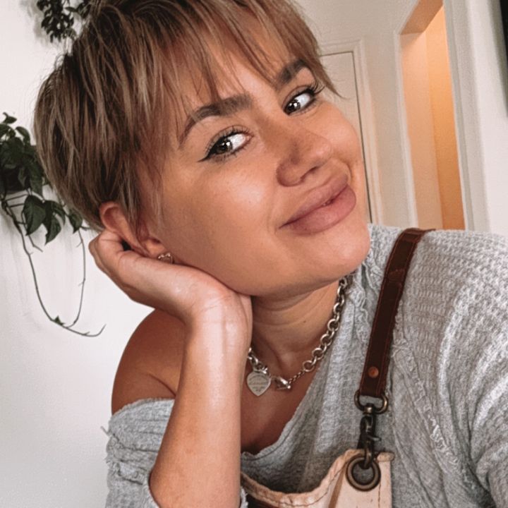 Profile Picture of juliajones520 (@juliajones520) on Tiktok