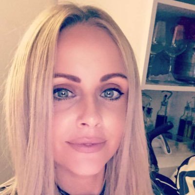 Profile Picture of Lisa Bates (@lisabates2305) on Twitter