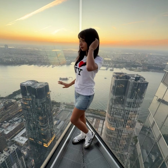 Profile Picture of Elena Chitica (@elenachitica) on Poshmark