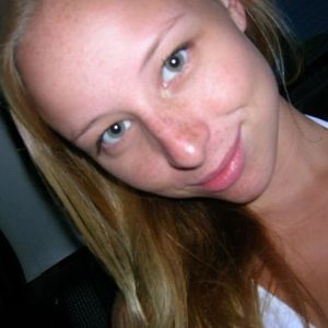 Profile Picture of Kristen Leary (@xonlyinmymiindx) on Myspace