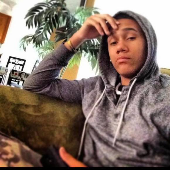 Profile Picture of Andrew Denson (@densona0416) on Poshmark