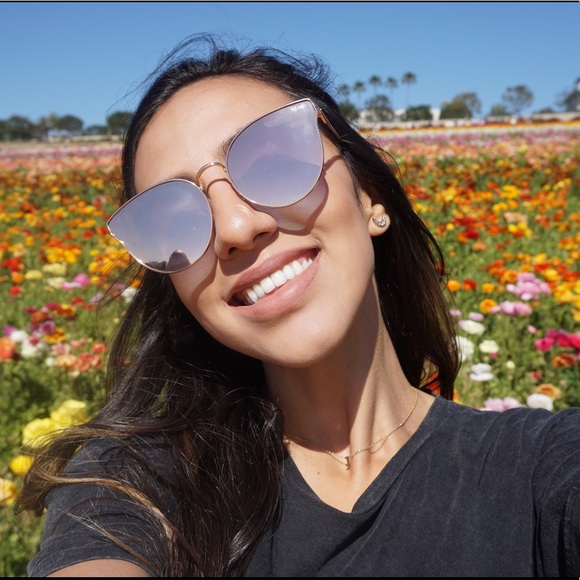 Profile Picture of Carolyn Alsalehi (@xoxocarolyn) on Poshmark