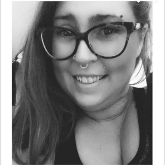 Profile Picture of Kaley Mcfall (@kmcfall17) on Poshmark