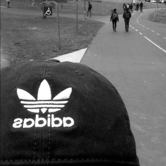 Profile Picture of Brandon Toledo (@btol98) on Poshmark