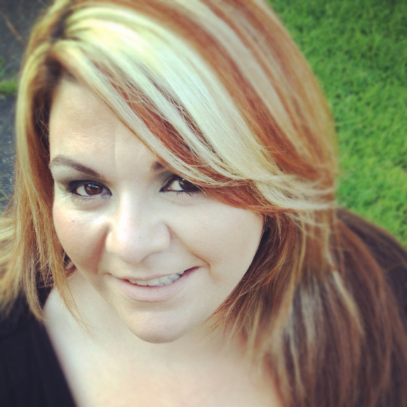 Profile Picture of Carrie Ragano (@carrieanne227) on Poshmark