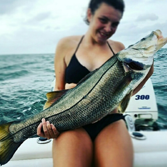 Profile Picture of Taitum Tomei (@taitumtomei) on Poshmark