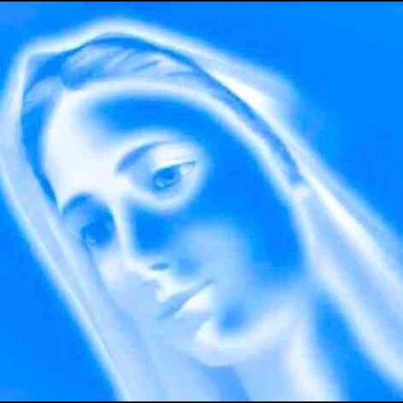 Profile Picture of Lina Najor (@linanajor53) on Poshmark