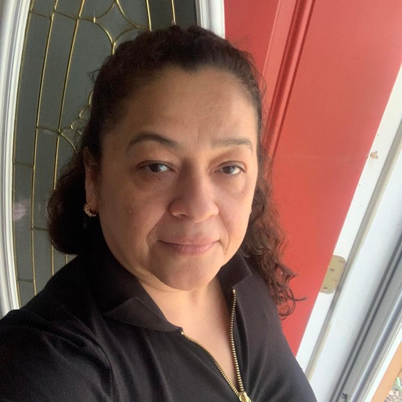 Profile Picture of Dora Ramos (@doraramos398) on Poshmark