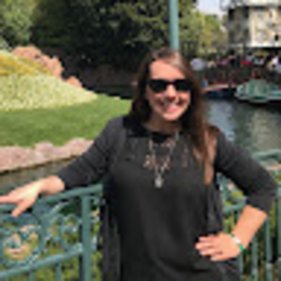 Profile Picture of Patrice Chernin (@pltutts) on Poshmark