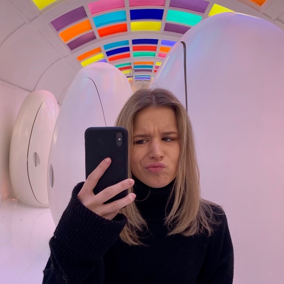 Profile Picture of Jackie Kaminski (@jackiekaminski) on Poshmark