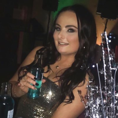 Profile Picture of Carla (@carlamurray98) on Twitter