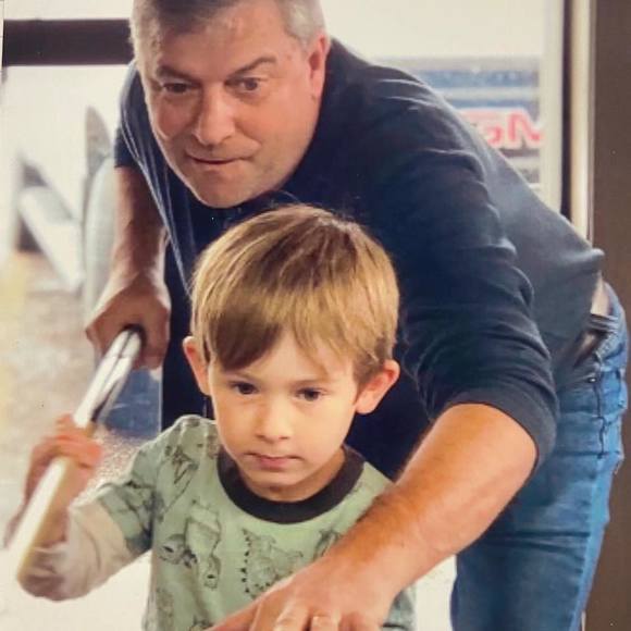 Alan Adshade - Poshmark Profile Picture of Alan Adshade (@alanadshade) on Poshmark