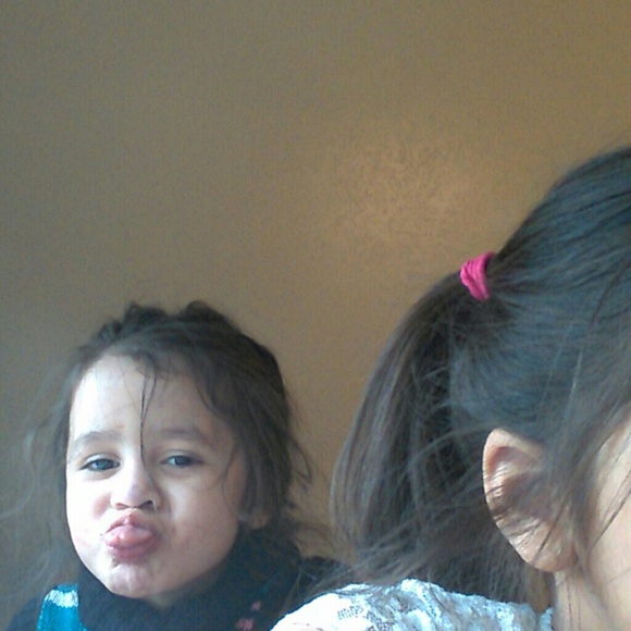 Profile Picture of Liza Mitchell (@leezamitchell) on Poshmark