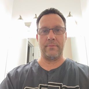 Profile Picture of Eric Naylor (@EricNaylor16) on Twitter